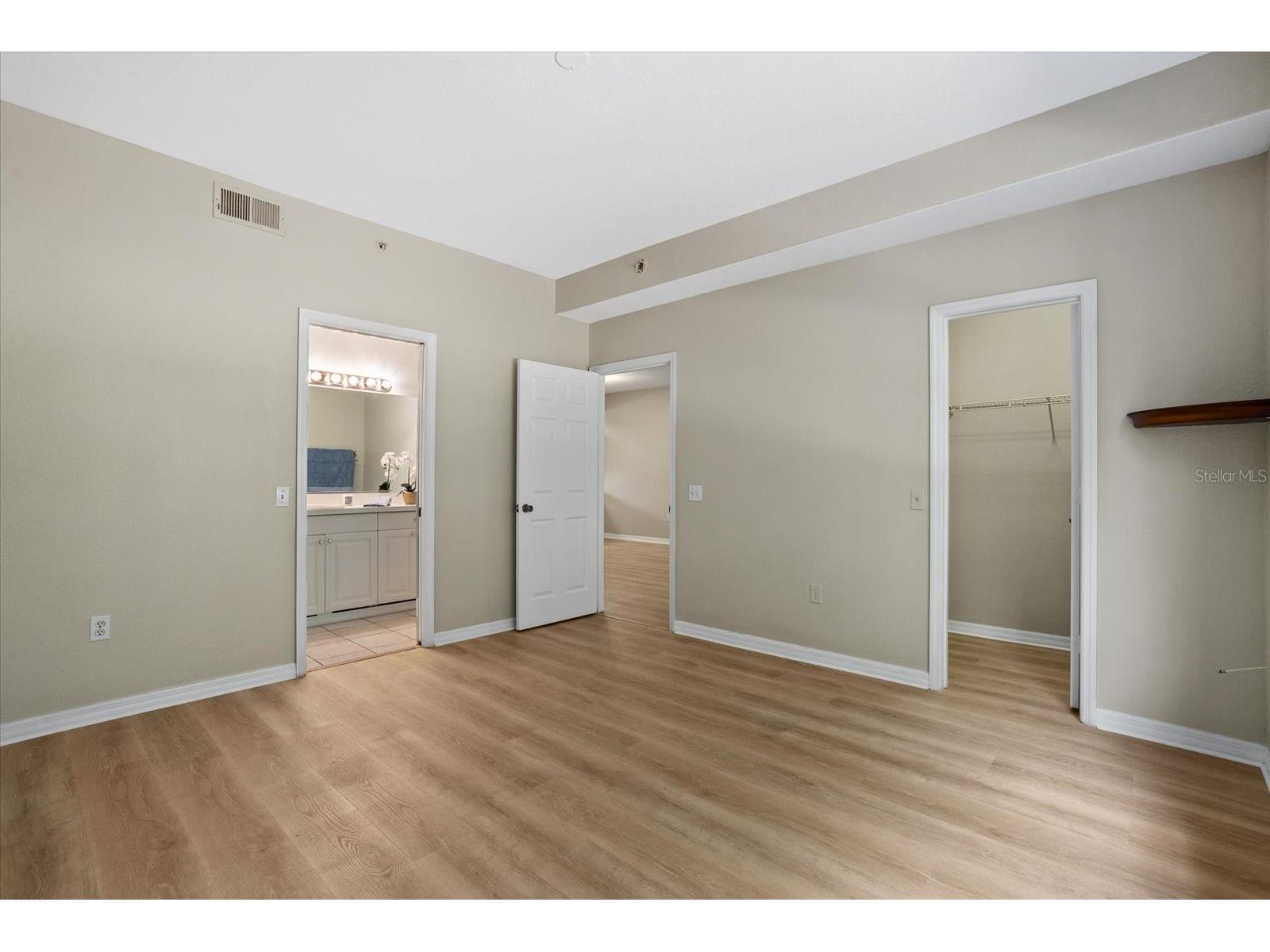4275 Castlebridge Lane #1312 Sarasota FL 34238 A4687640 image15