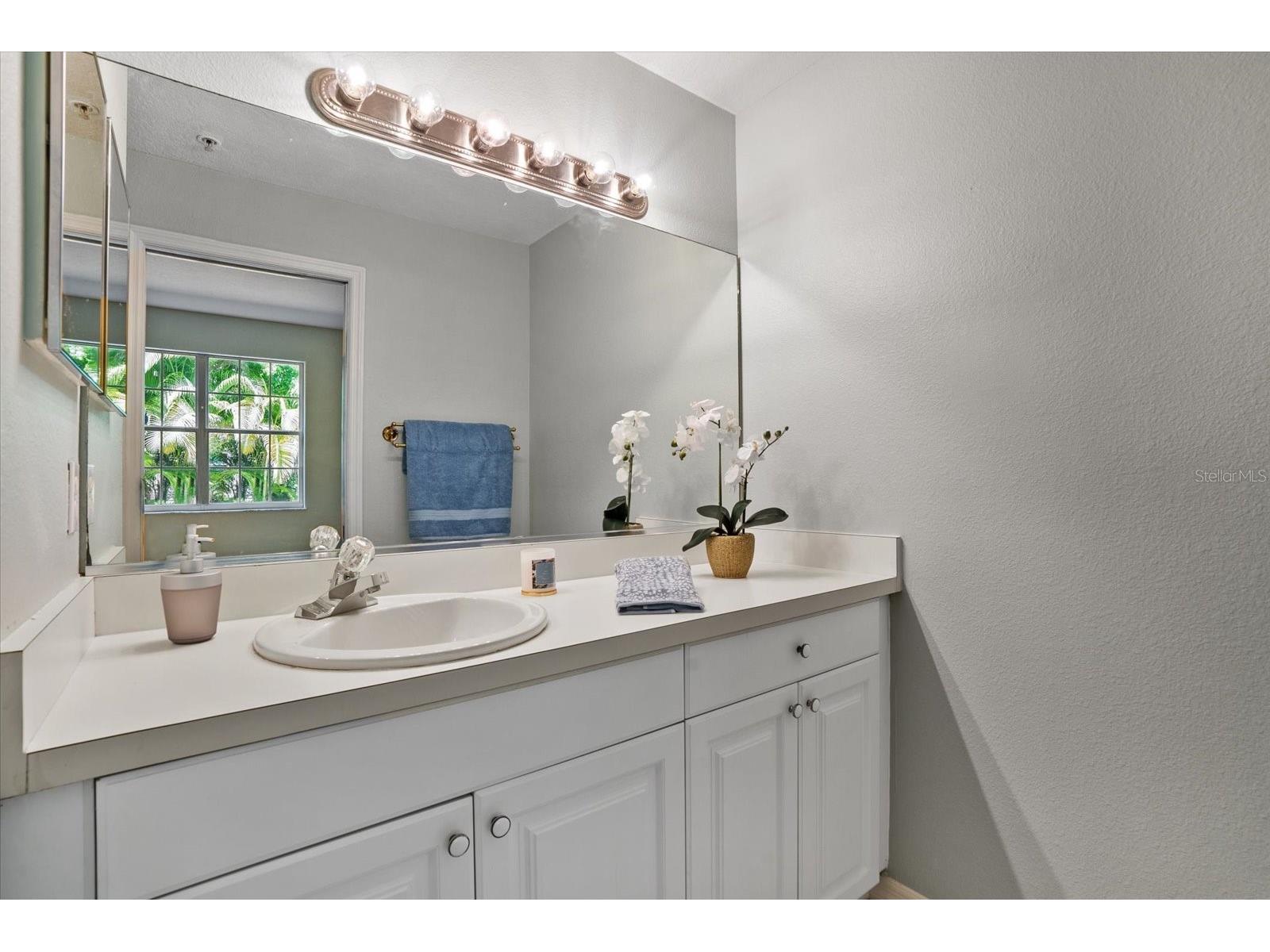 4275 Castlebridge Lane #1312 Sarasota FL 34238 A4687640 image16