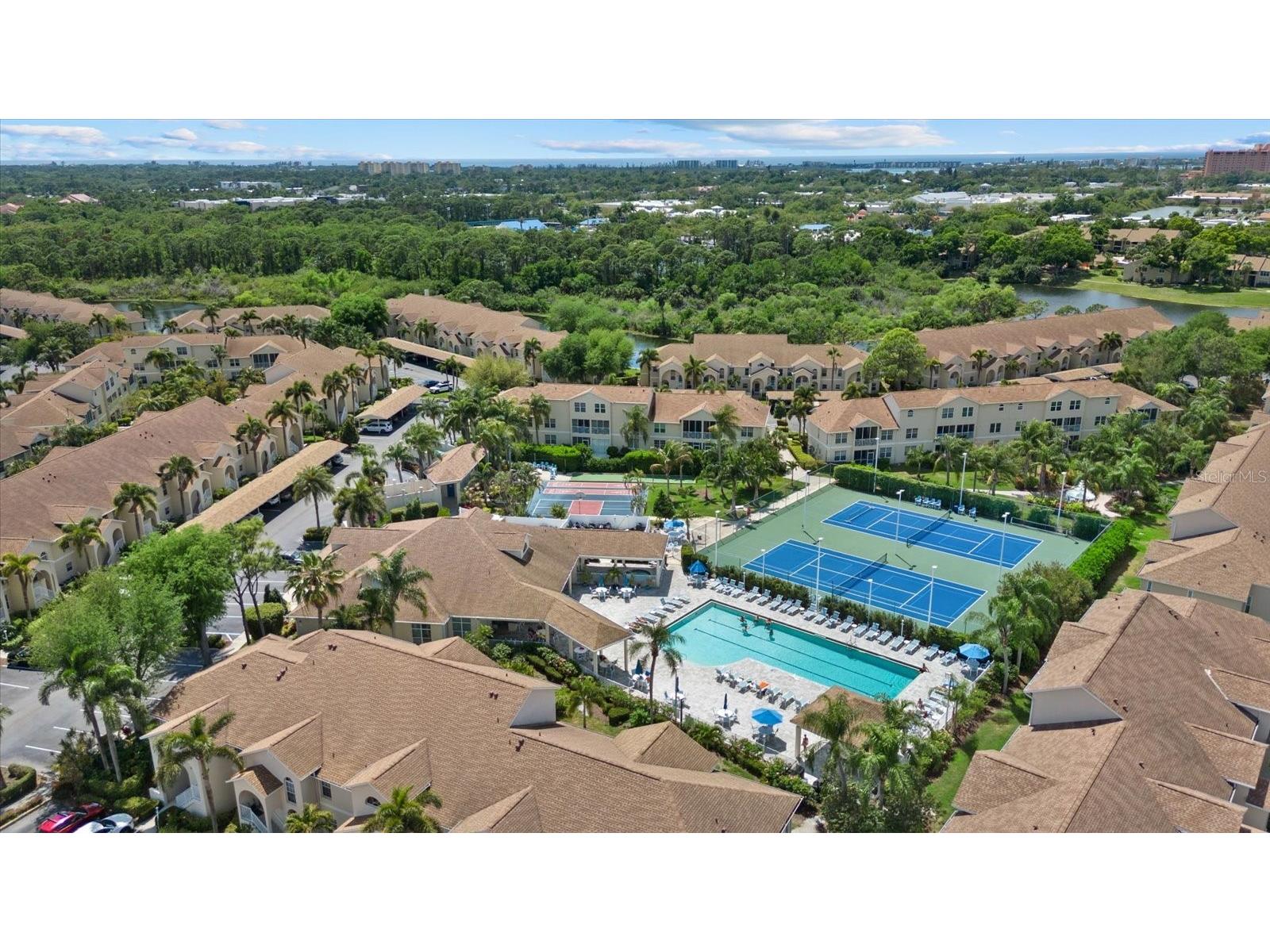 4275 Castlebridge Lane #1312 Sarasota FL 34238 A4687640 image35