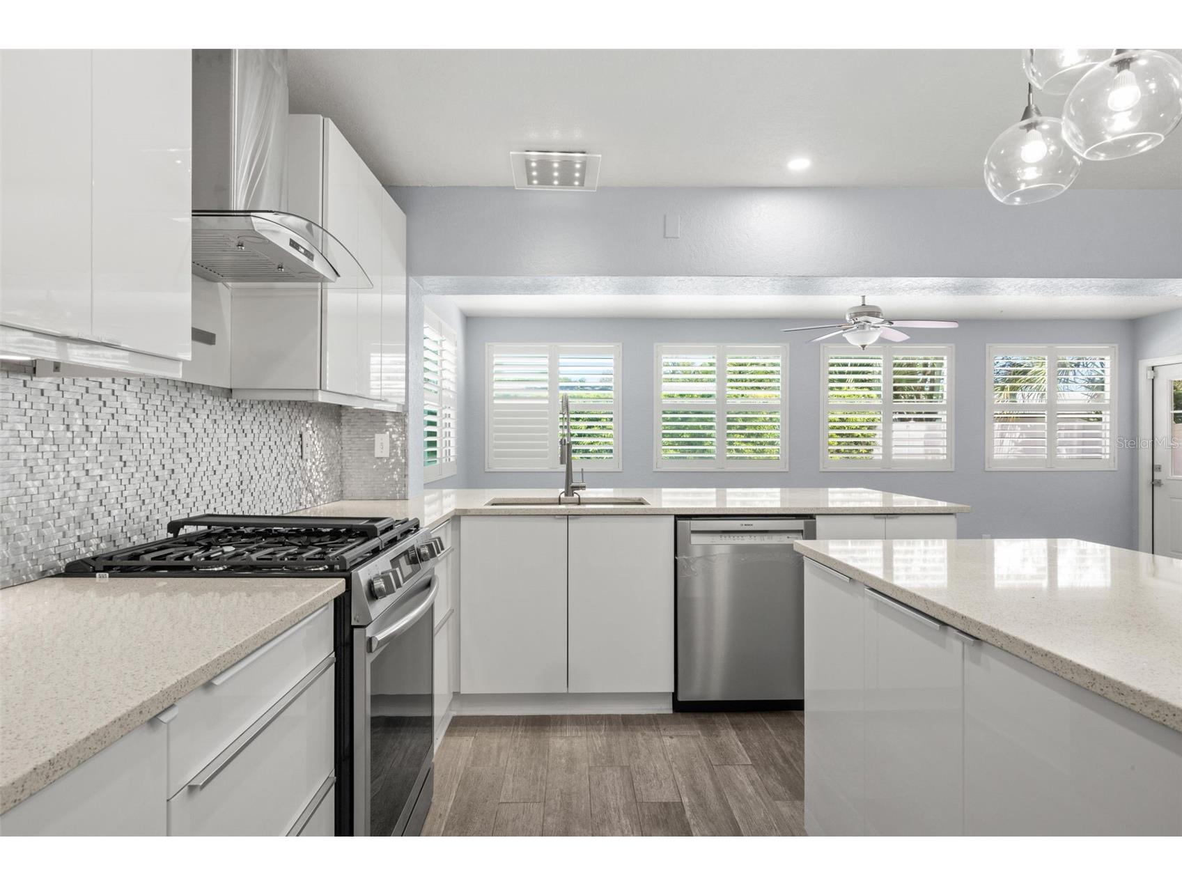 4276 14th Lane NE Saint Petersburg FL 33703 TB8498577 image16