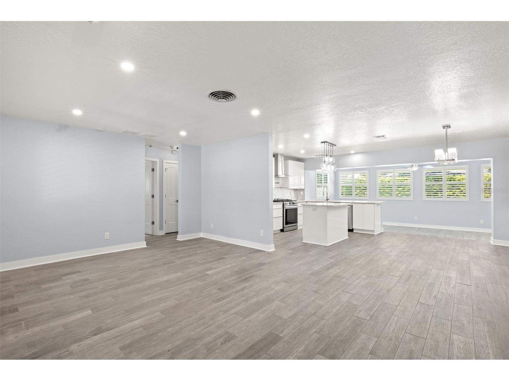 4276 14th Lane NE Saint Petersburg FL 33703 TB8498577 image5