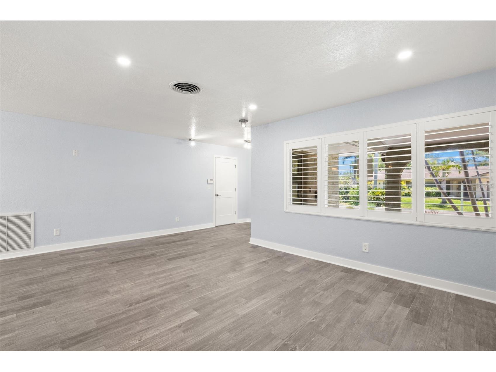 4276 14th Lane NE Saint Petersburg FL 33703 TB8498577 image6