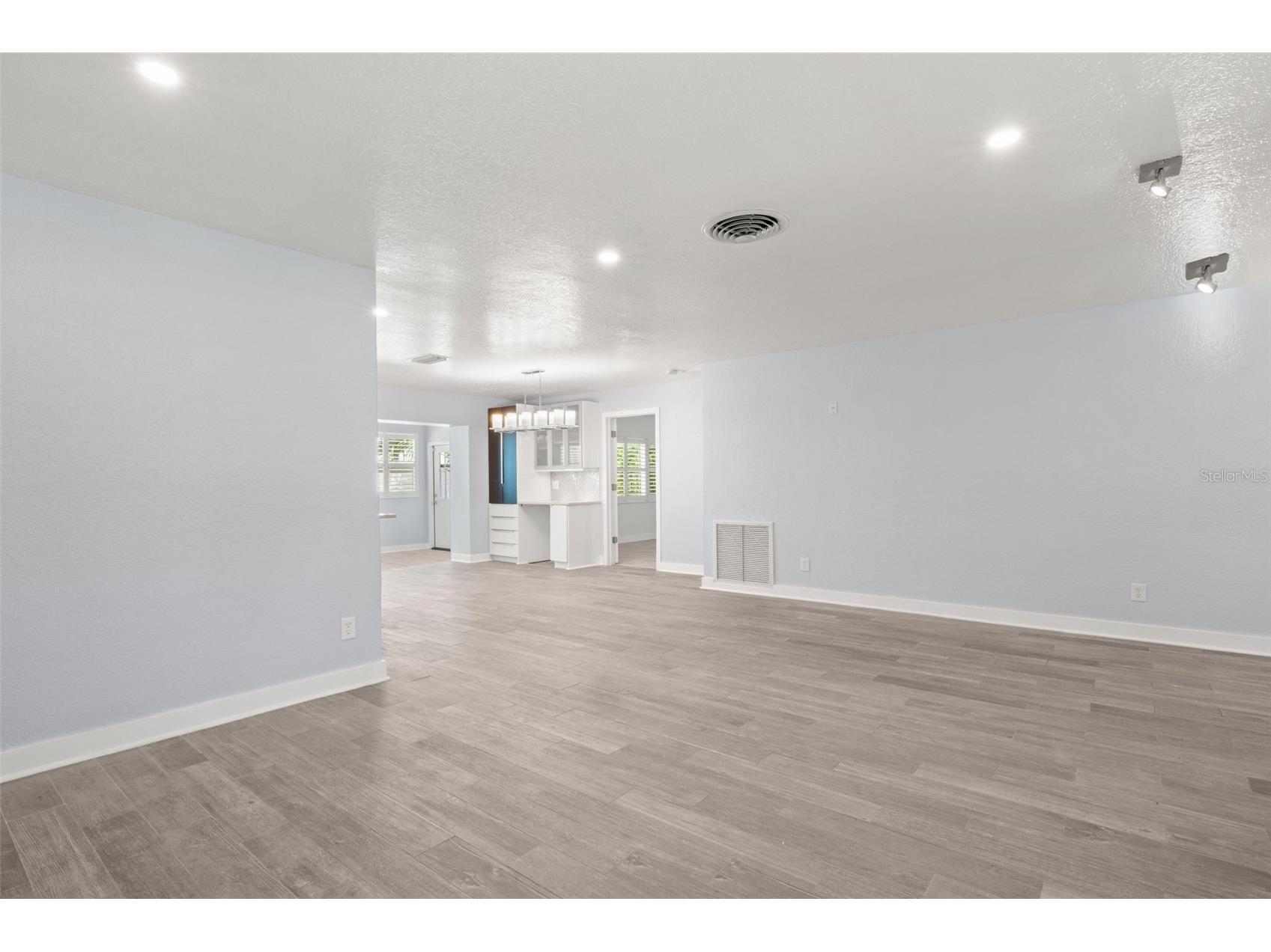 4276 14th Lane NE Saint Petersburg FL 33703 TB8498577 image7