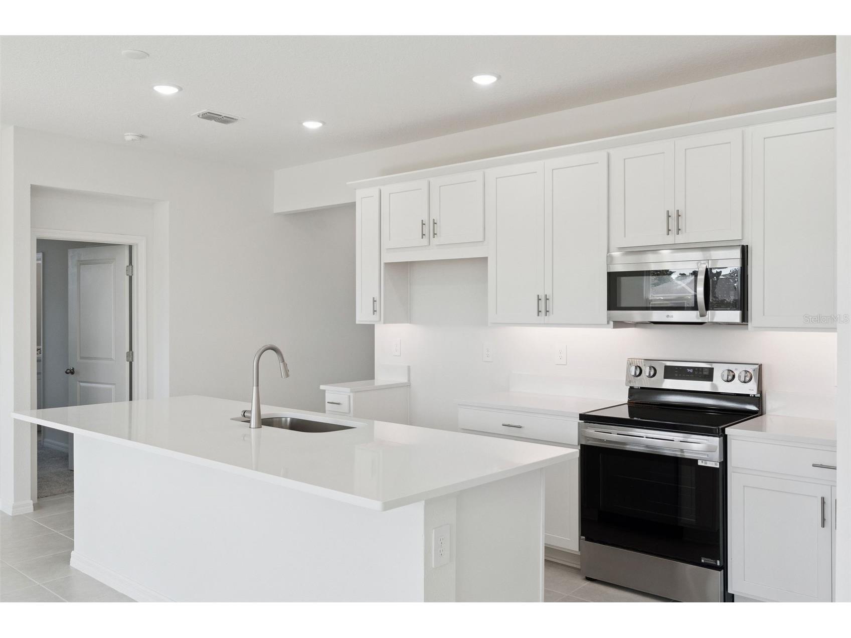 4279 Darby Court Eustis FL 32736 W7884551 image6