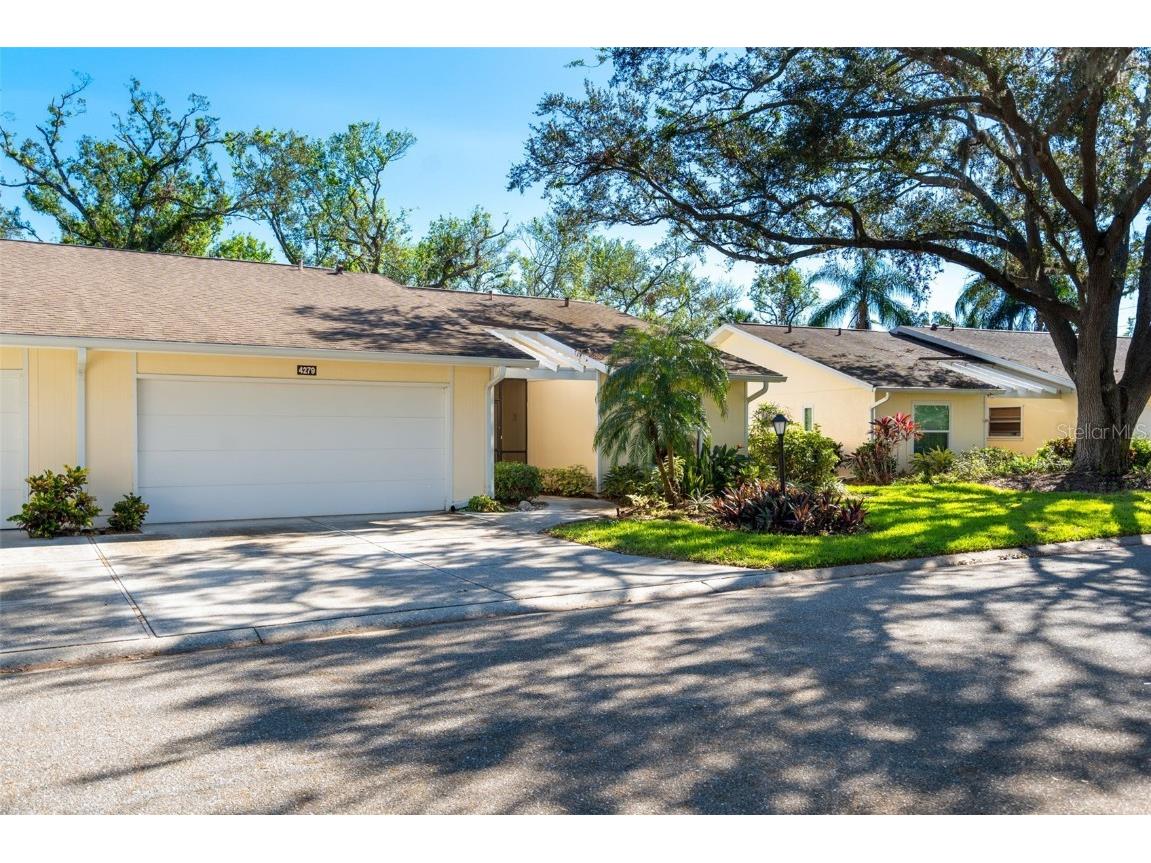 4279 Oakhurst Circle E #3044 Sarasota FL 34233 A4655849 image1