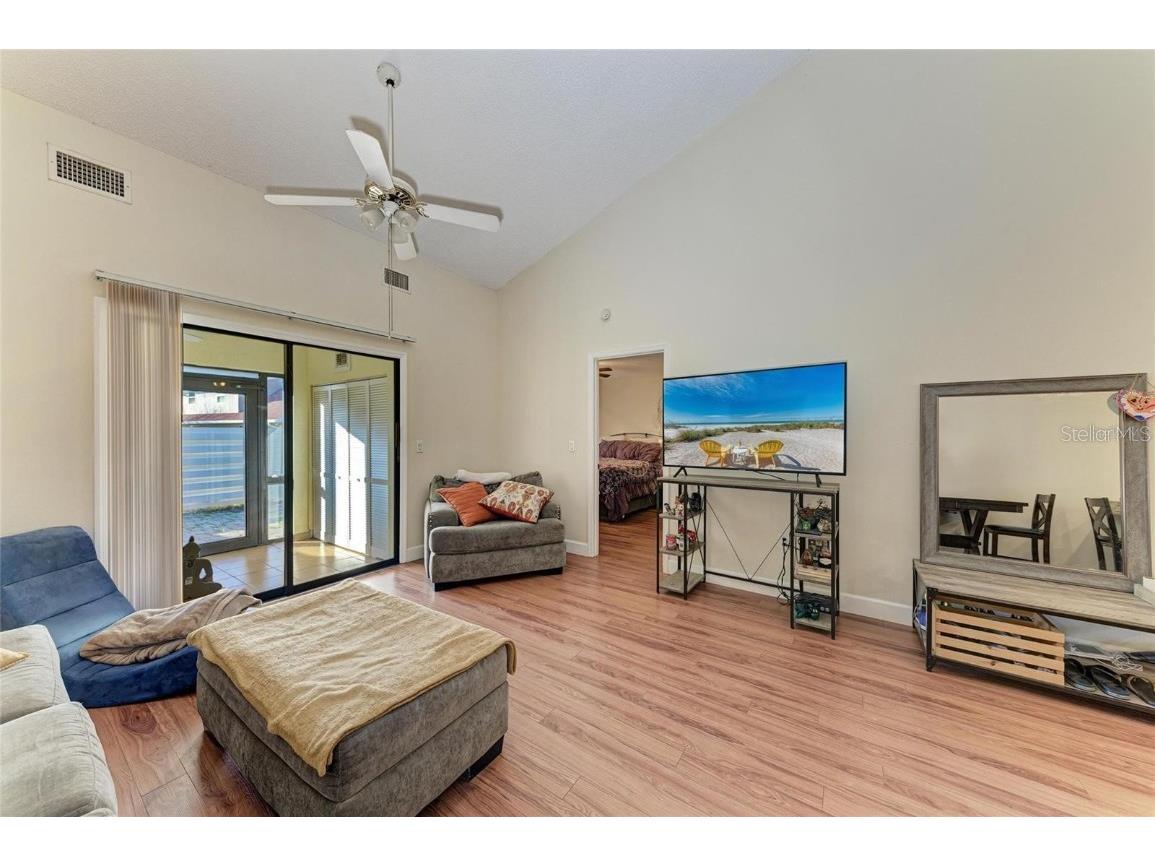 428 40th Court W Palmetto FL 34221 A4649394 image13