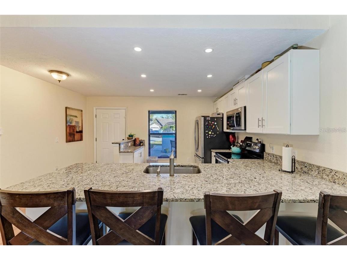 428 40th Court W Palmetto FL 34221 A4649394 image6