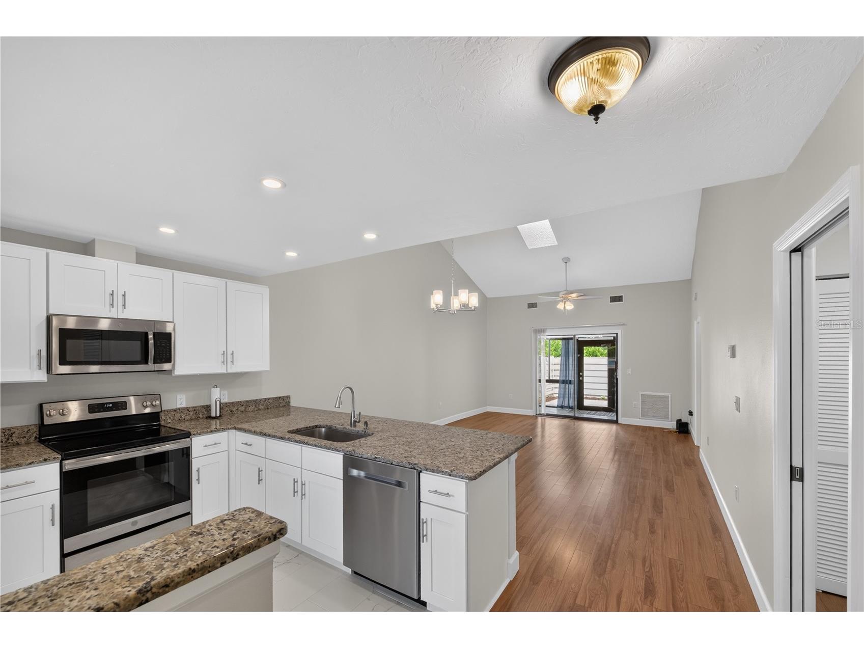428 40th Court W Palmetto FL 34221 A4700067 image3