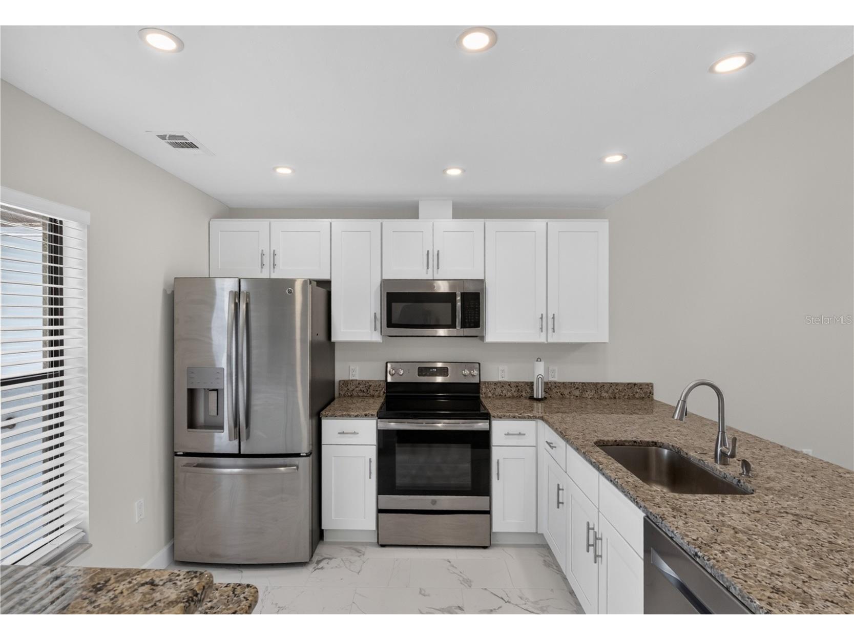 428 40th Court W Palmetto FL 34221 A4700067 image4