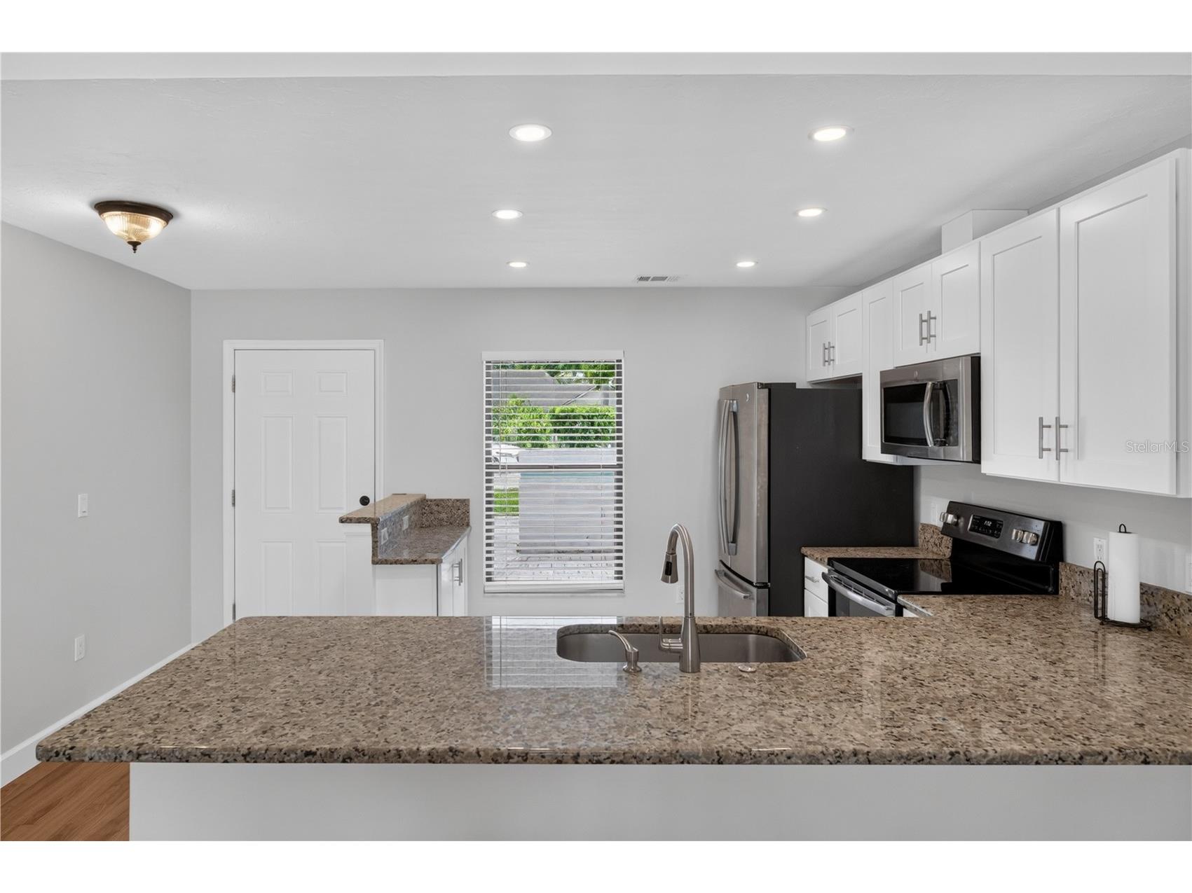 428 40th Court W Palmetto FL 34221 A4700067 image6