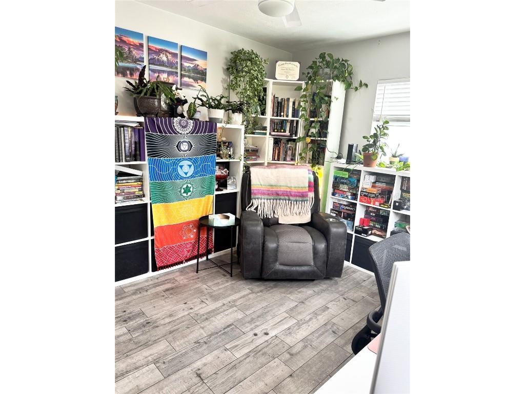 428 45th Avenue N Saint Petersburg FL 33703 TB8370790 image20