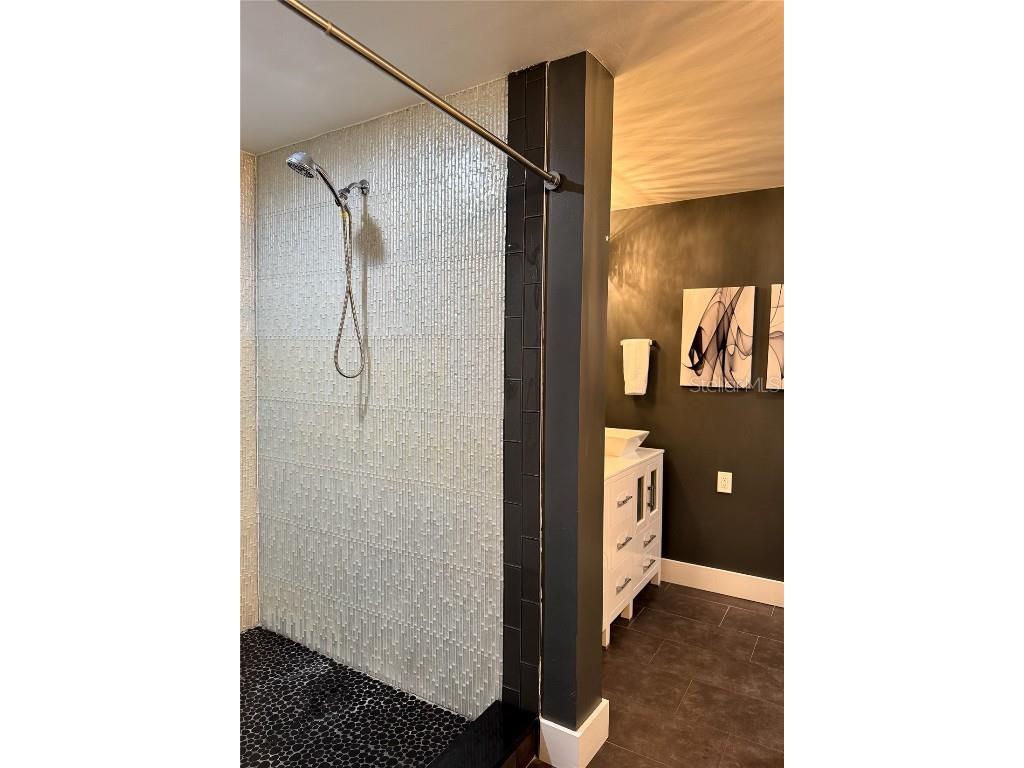 428 45th Avenue N Saint Petersburg FL 33703 TB8370790 image38