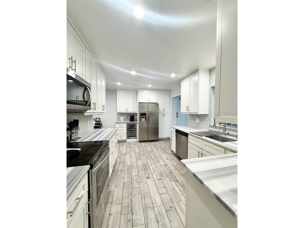 428 45th Avenue N Saint Petersburg FL 33703 TB8370790 image5