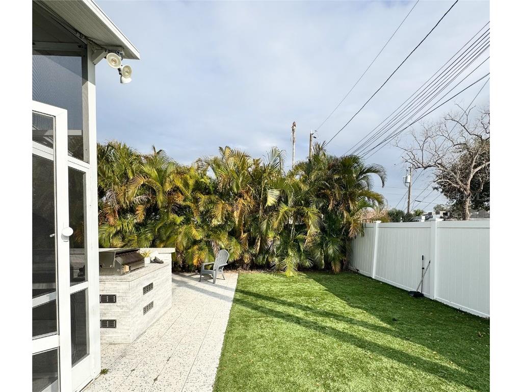 428 45th Avenue N Saint Petersburg FL 33703 TB8370790 image55