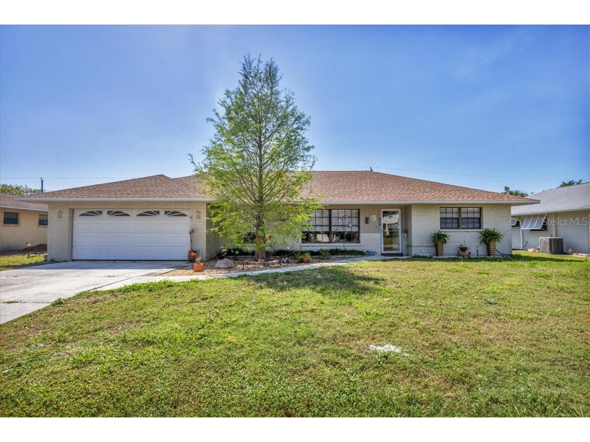 428 46th Street NW Bradenton FL 34209 A4648452 image1