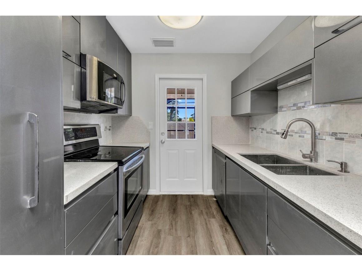 428 Briarwood Road Venice FL 34293 C7508788 image14