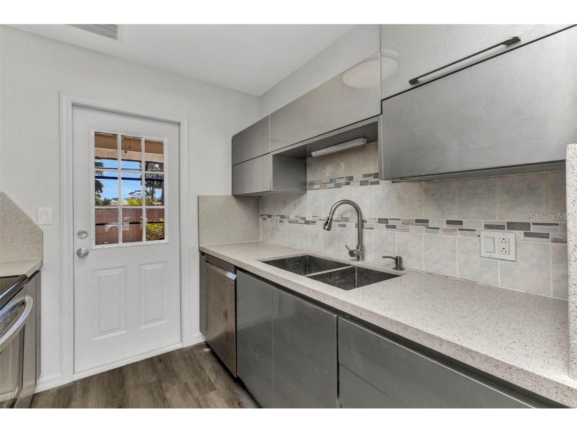 428 Briarwood Road Venice FL 34293 C7508788 image15