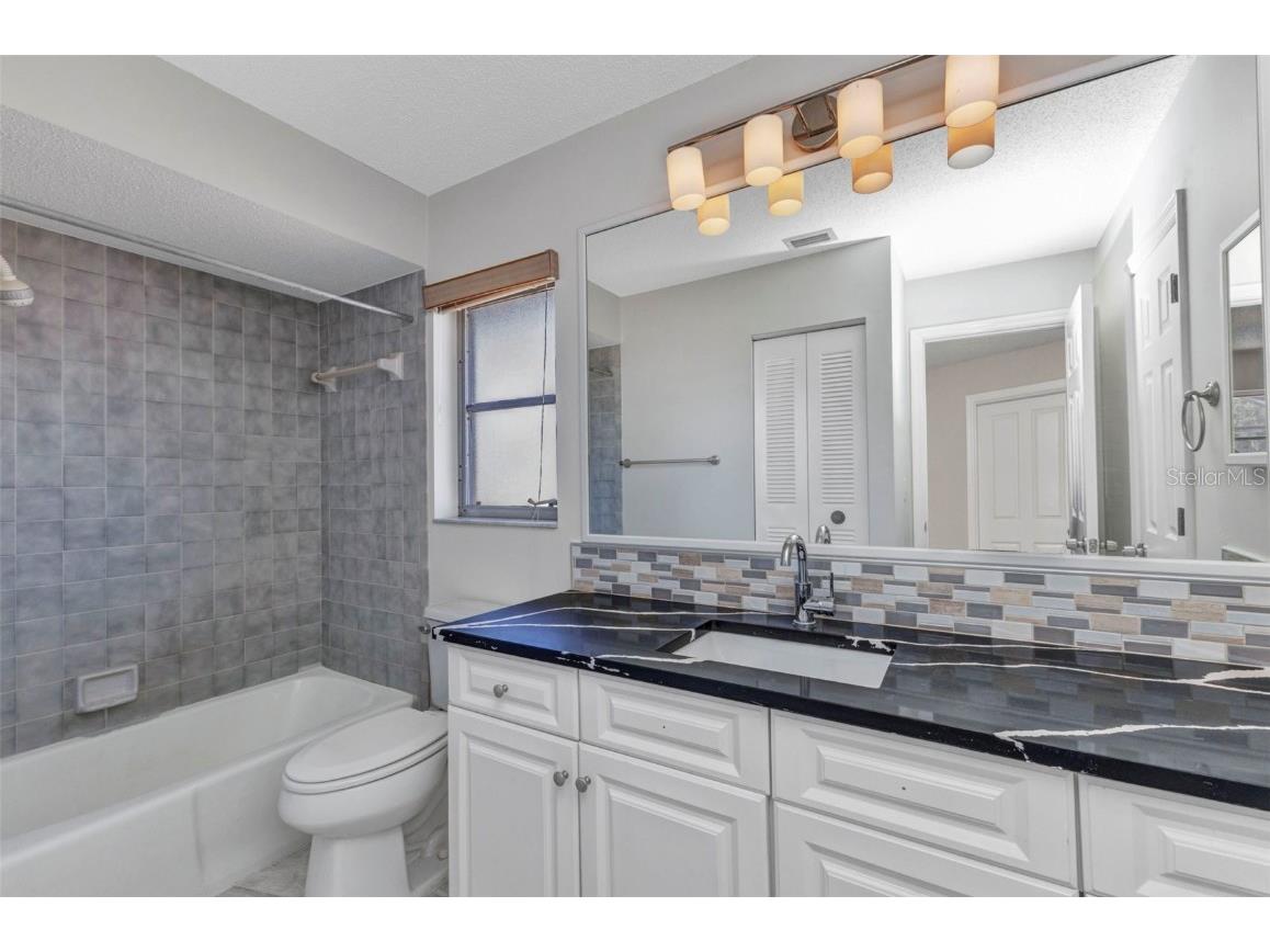 428 Briarwood Road Venice FL 34293 C7508788 image21