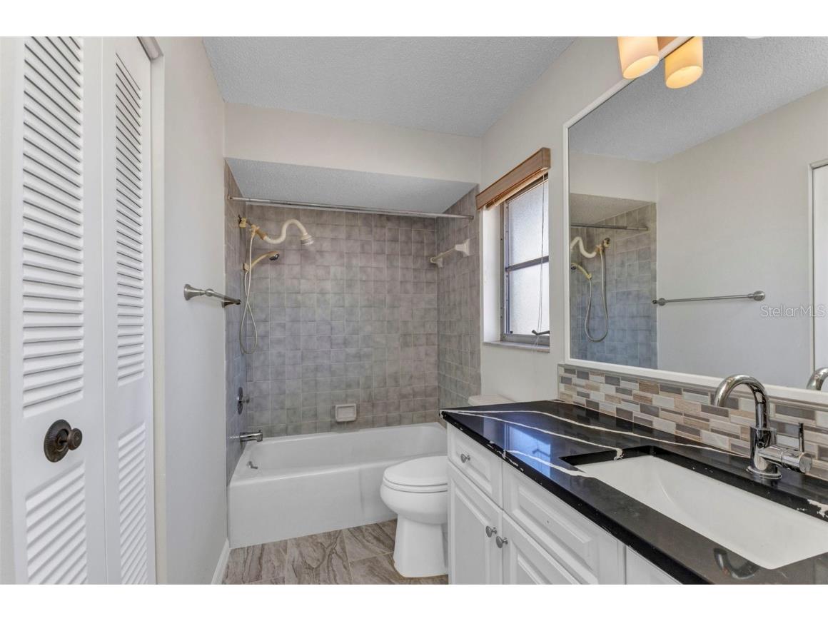 428 Briarwood Road Venice FL 34293 C7508788 image22