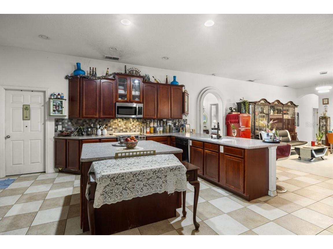 428 Coventry Road Davenport FL 33897 L4957680 image11