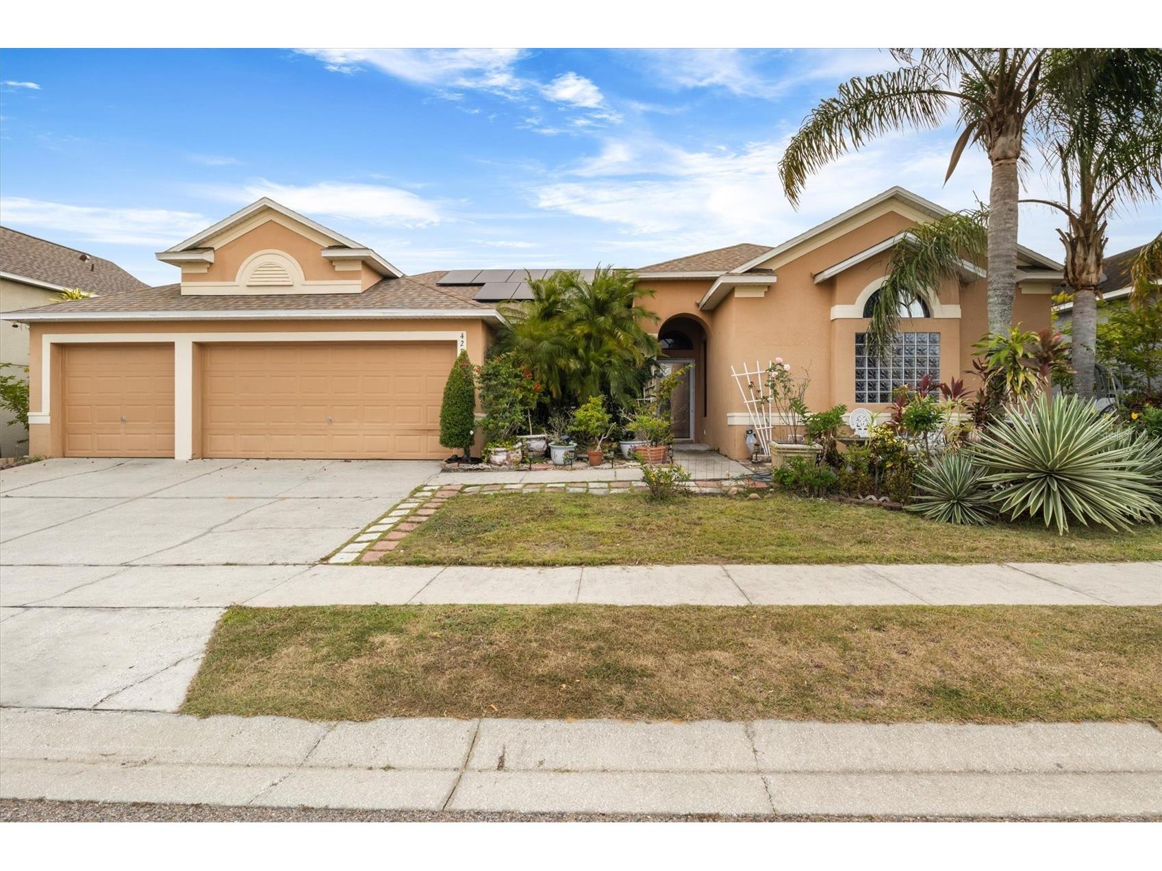 428 Coventry Road Davenport FL 33897 L4961562 image1