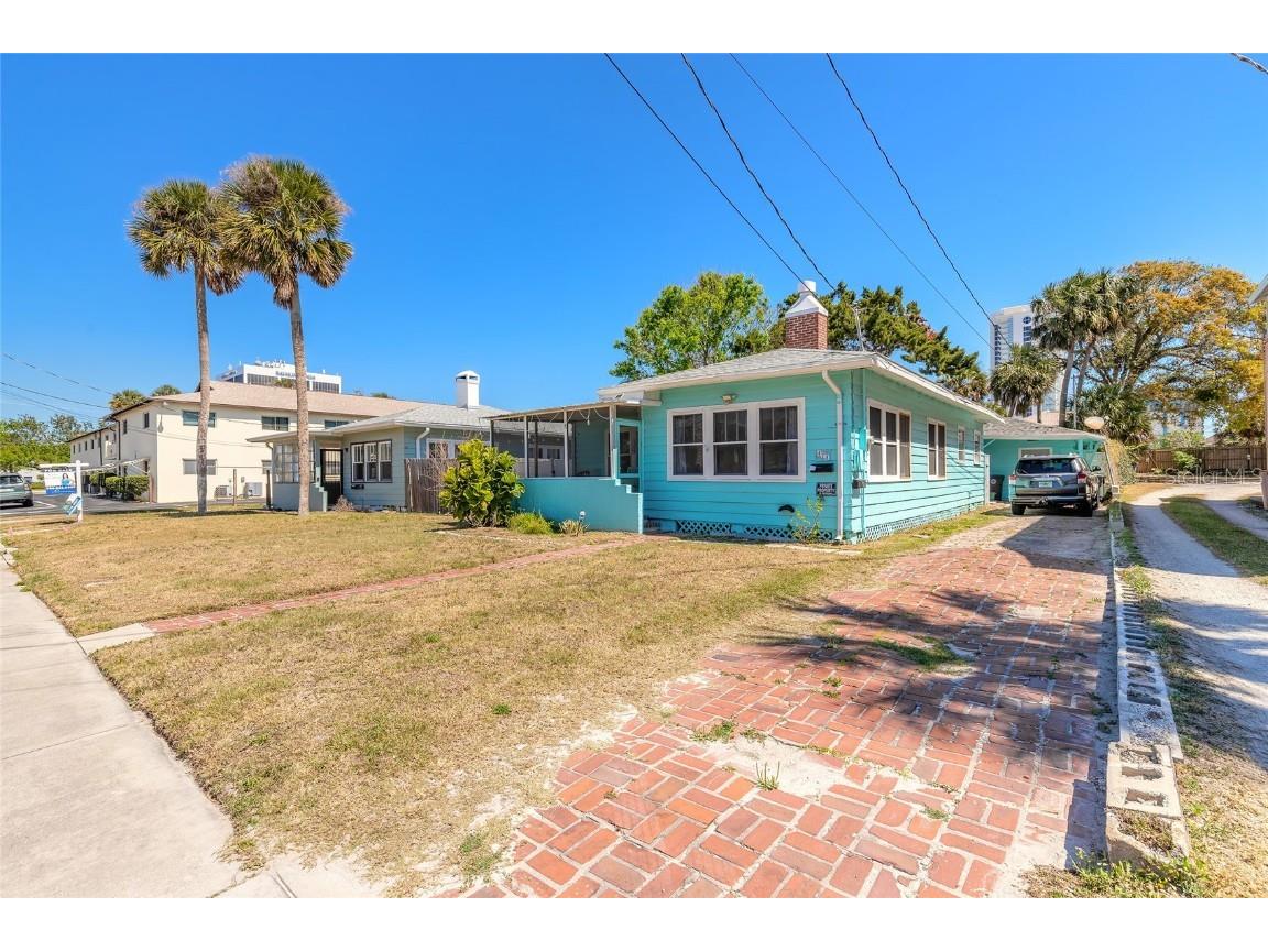 428 N Oleander Avenue Daytona Beach FL 32118 V4941540 image1
