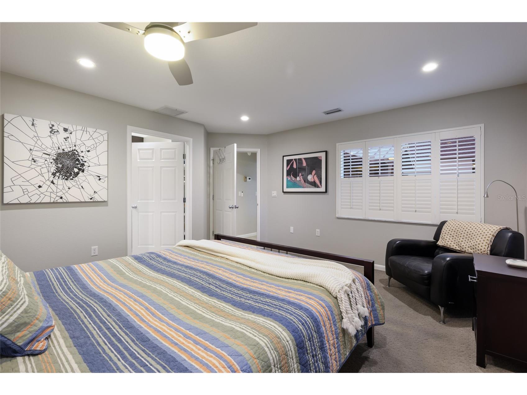 428 Sapphire Drive Sarasota FL 34234 A4679800 image19