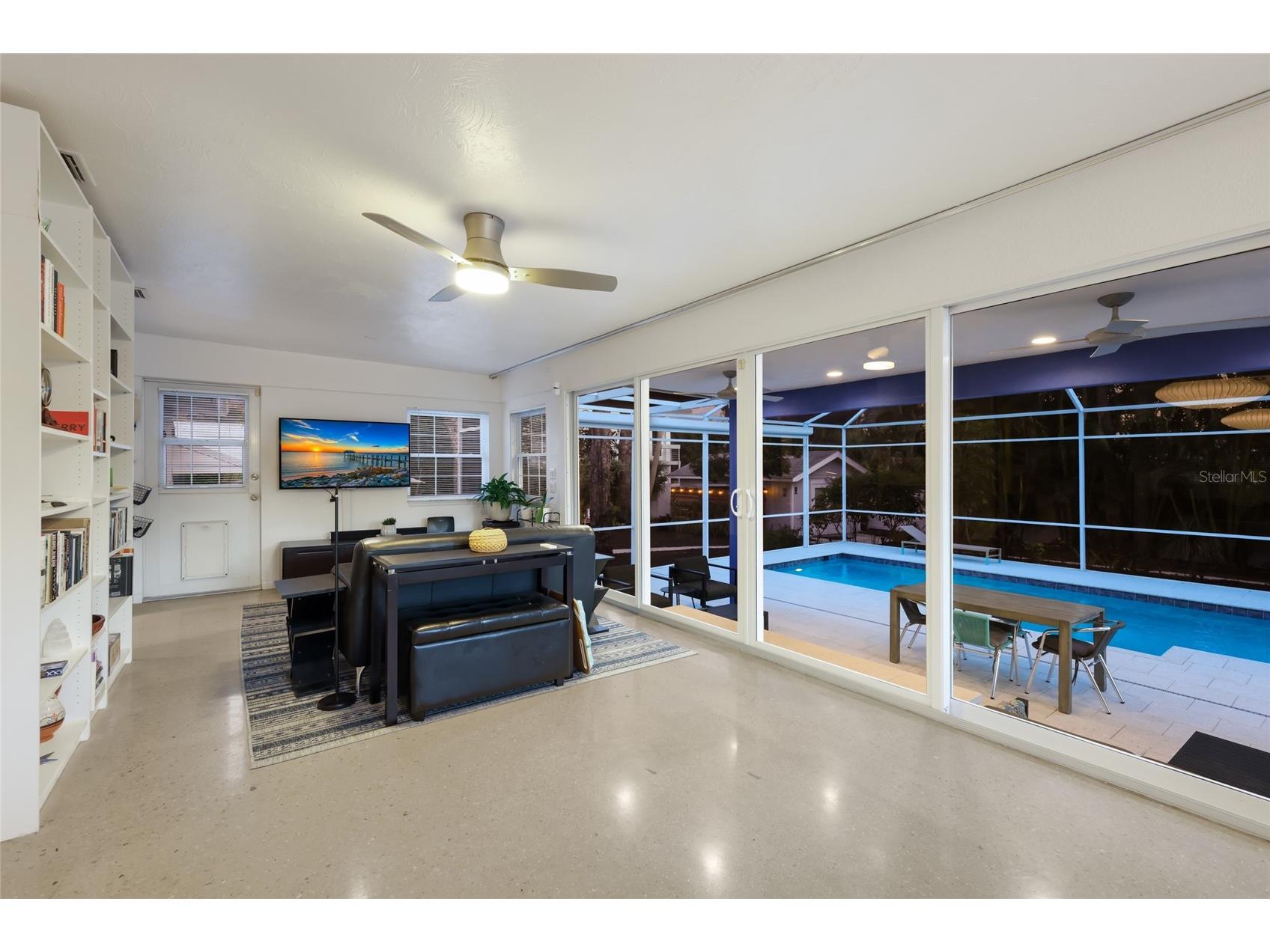 428 Sapphire Drive Sarasota FL 34234 A4679800 image26