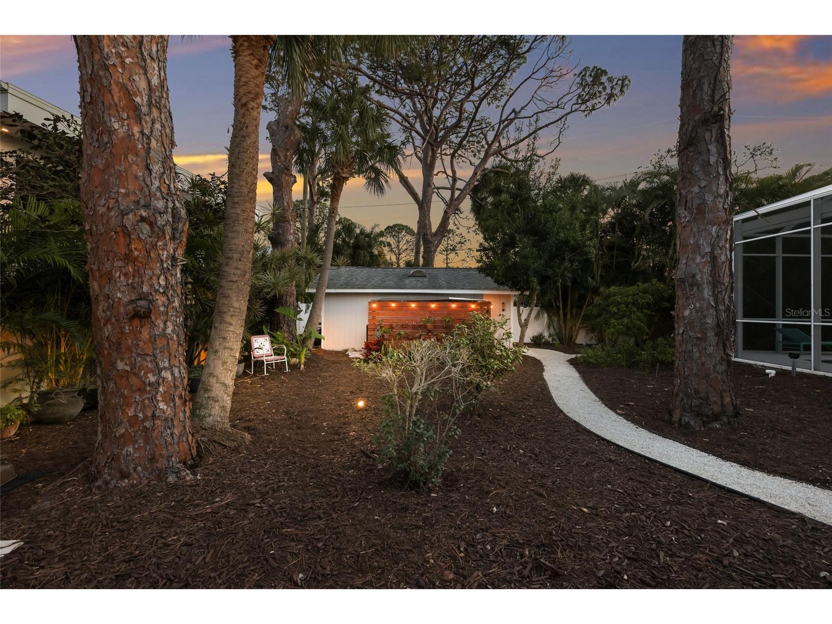 428 Sapphire Drive Sarasota FL 34234 A4679800 image39