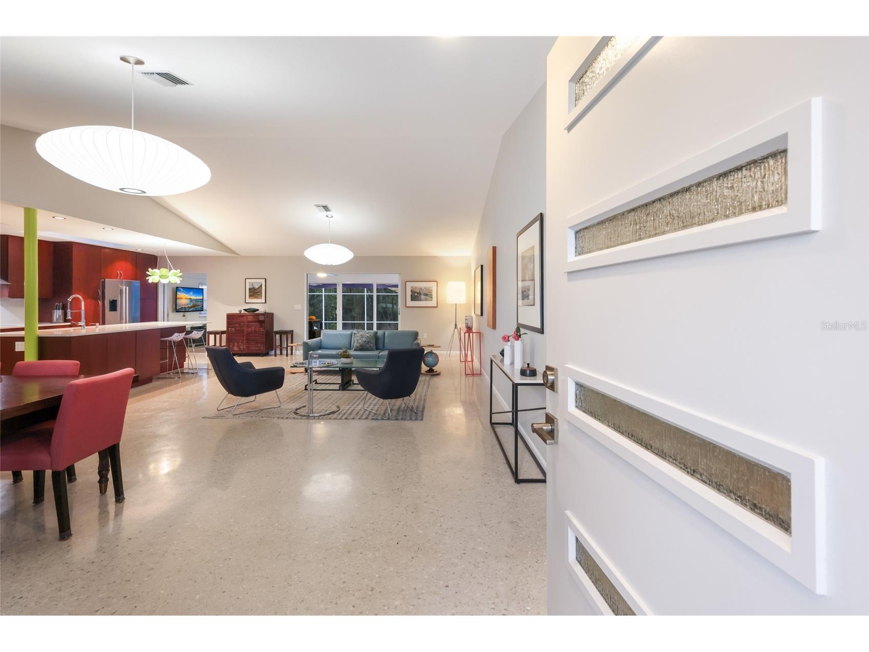 428 Sapphire Drive Sarasota FL 34234 A4679800 image4