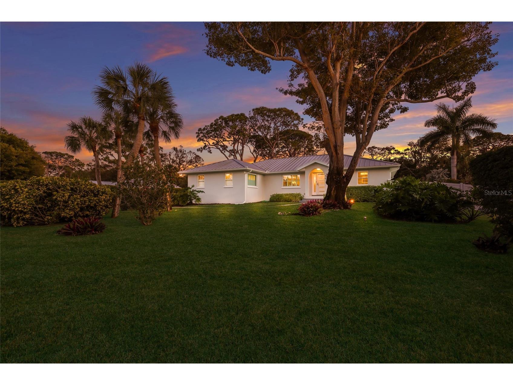 428 Sapphire Drive Sarasota FL 34234 A4679800 image47