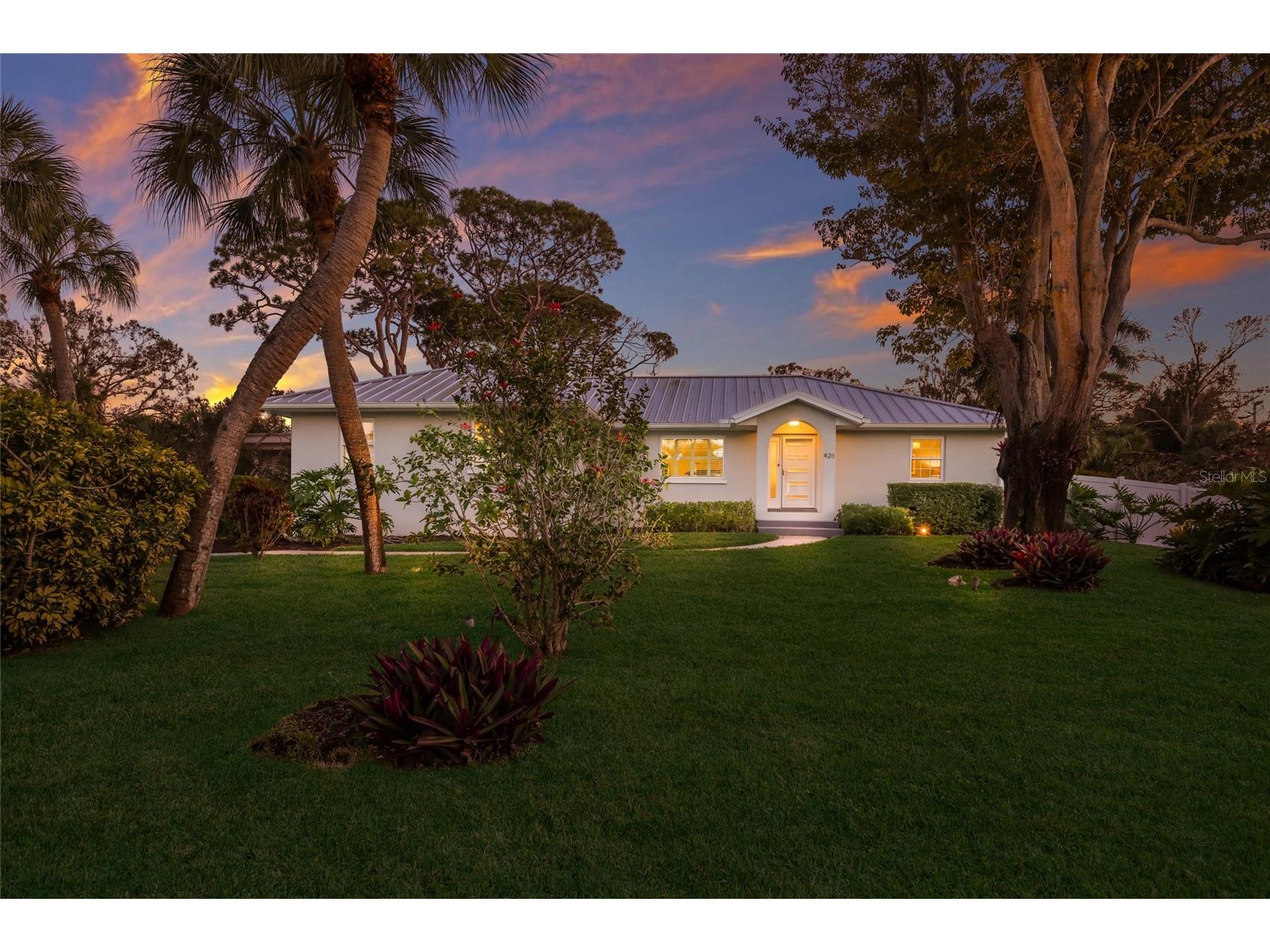 428 Sapphire Drive Sarasota FL 34234 A4679800 image49