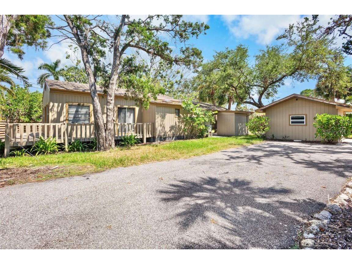 428 Siesta Drive Sarasota FL 34242 A4661294 image11