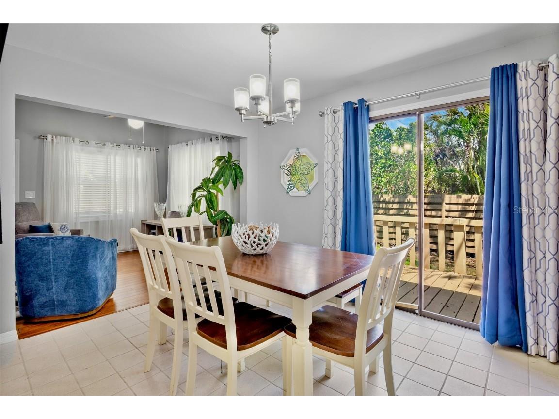 428 Siesta Drive Sarasota FL 34242 A4661294 image18