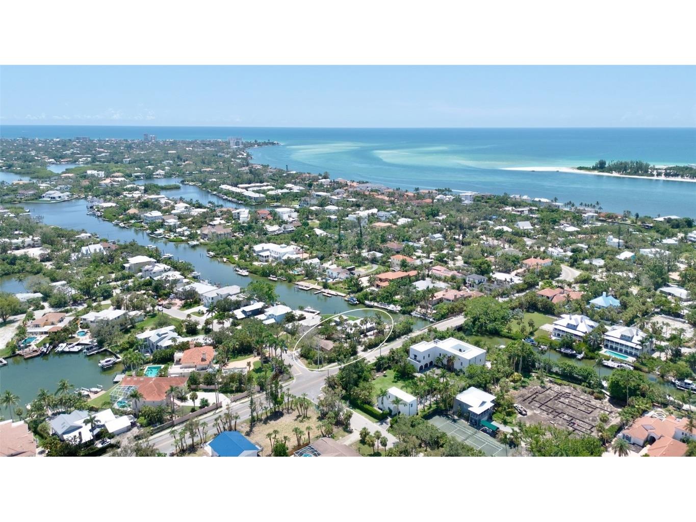 428 Siesta Drive Sarasota FL 34242 A4661294 image33