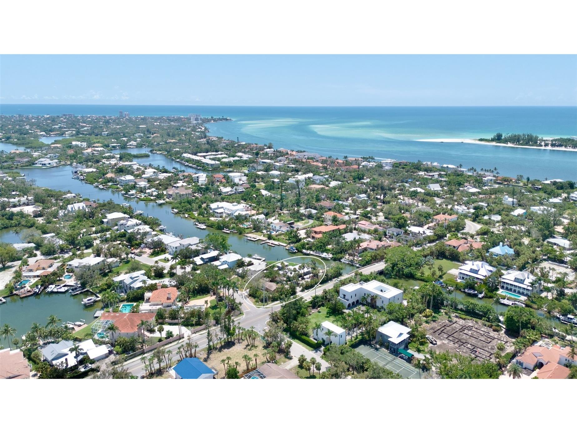 428 Siesta Drive Sarasota FL 34242 A4661788 image10