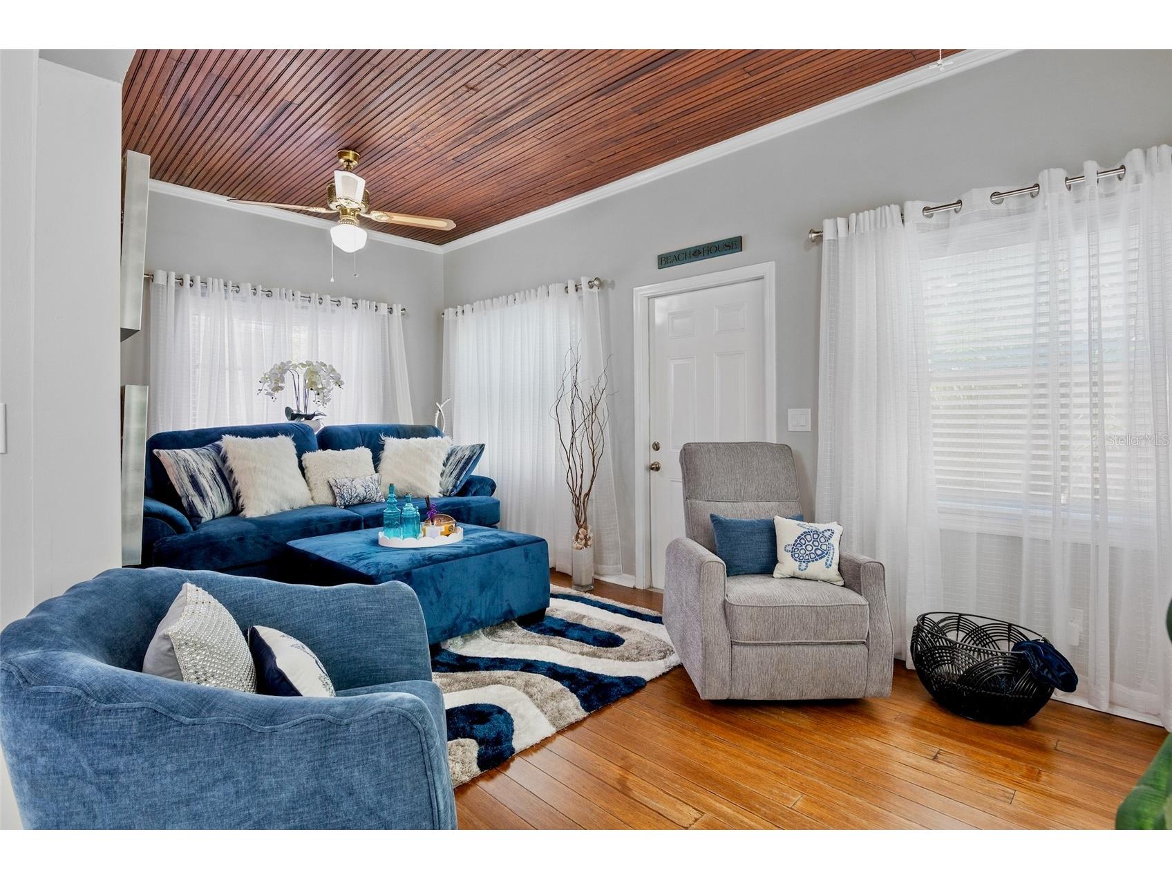 428 Siesta Drive Sarasota FL 34242 A4661788 image16