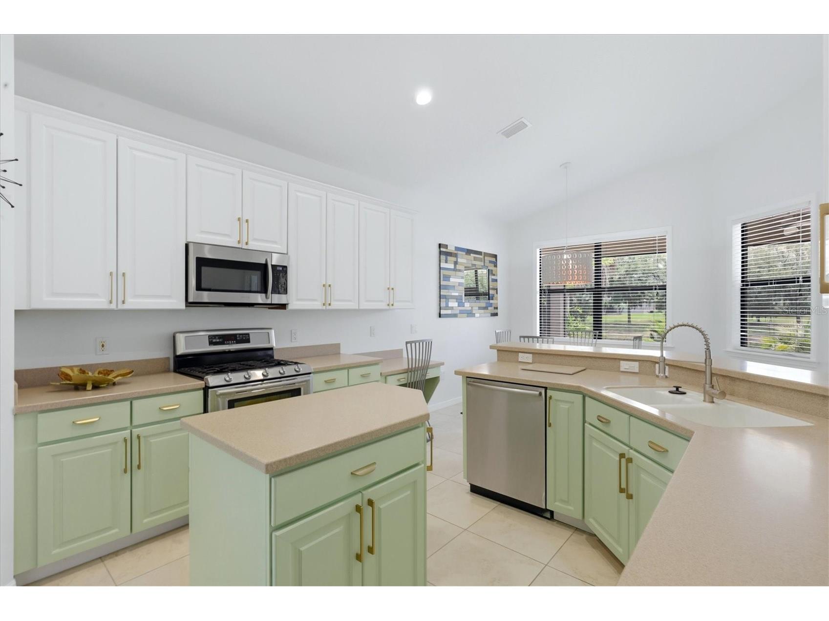 428 Snapdragon Loop Bradenton FL 34212 A4696664 image11