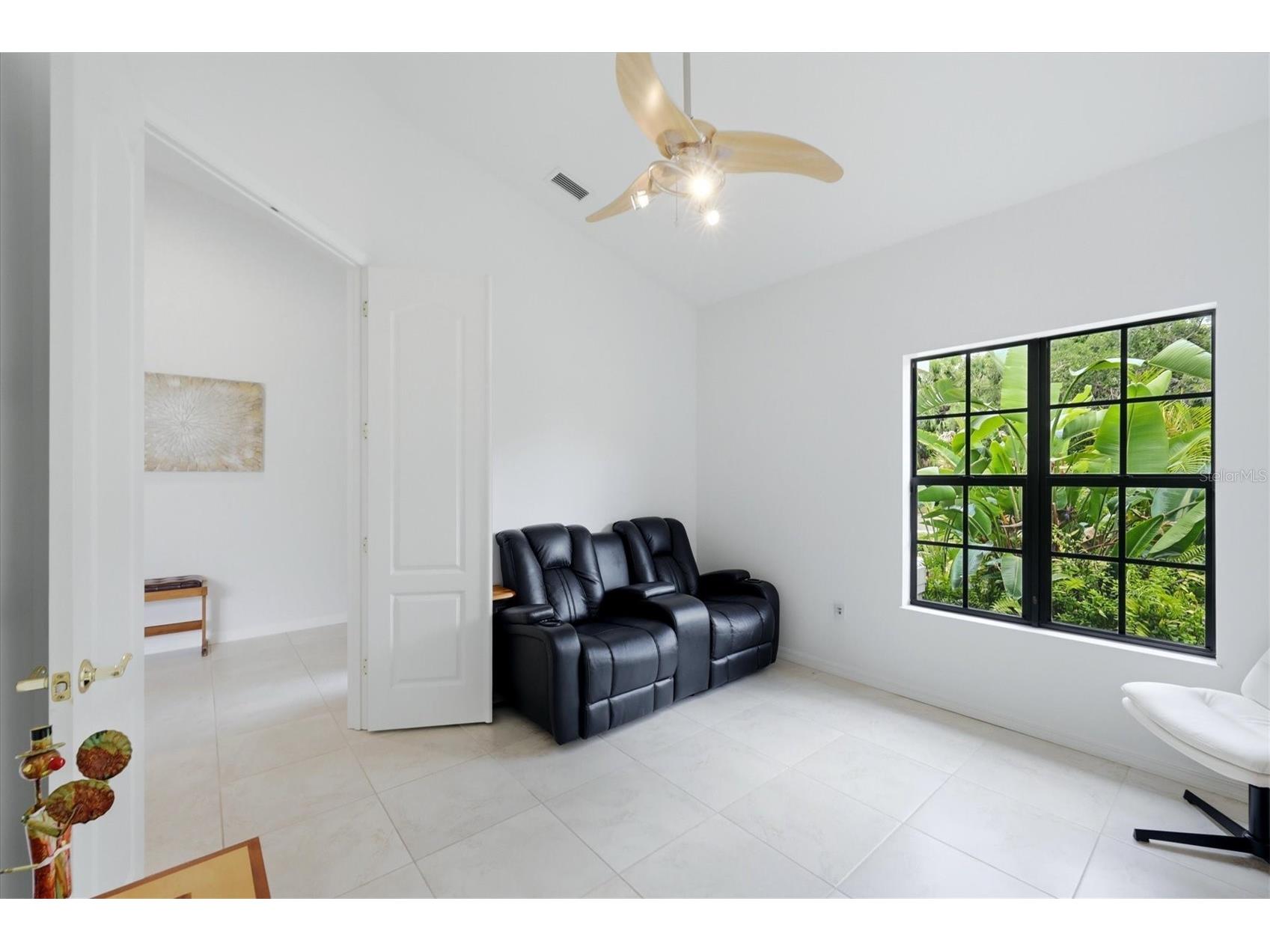 428 Snapdragon Loop Bradenton FL 34212 A4696664 image16