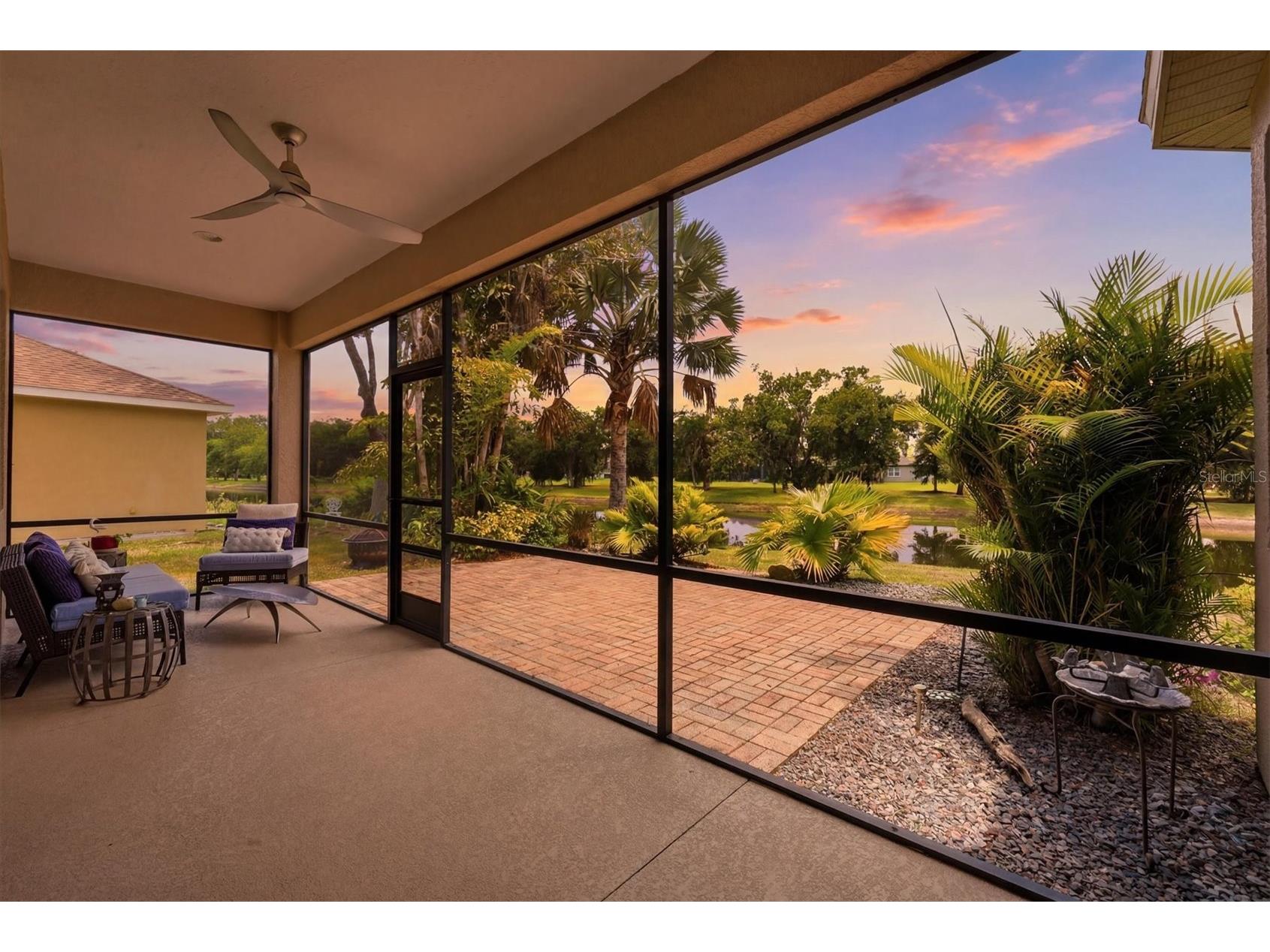 428 Snapdragon Loop Bradenton FL 34212 A4696664 image2