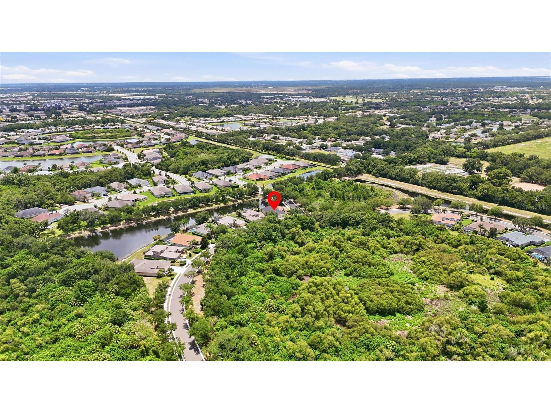 428 Snapdragon Loop Bradenton FL 34212 A4696664 image32