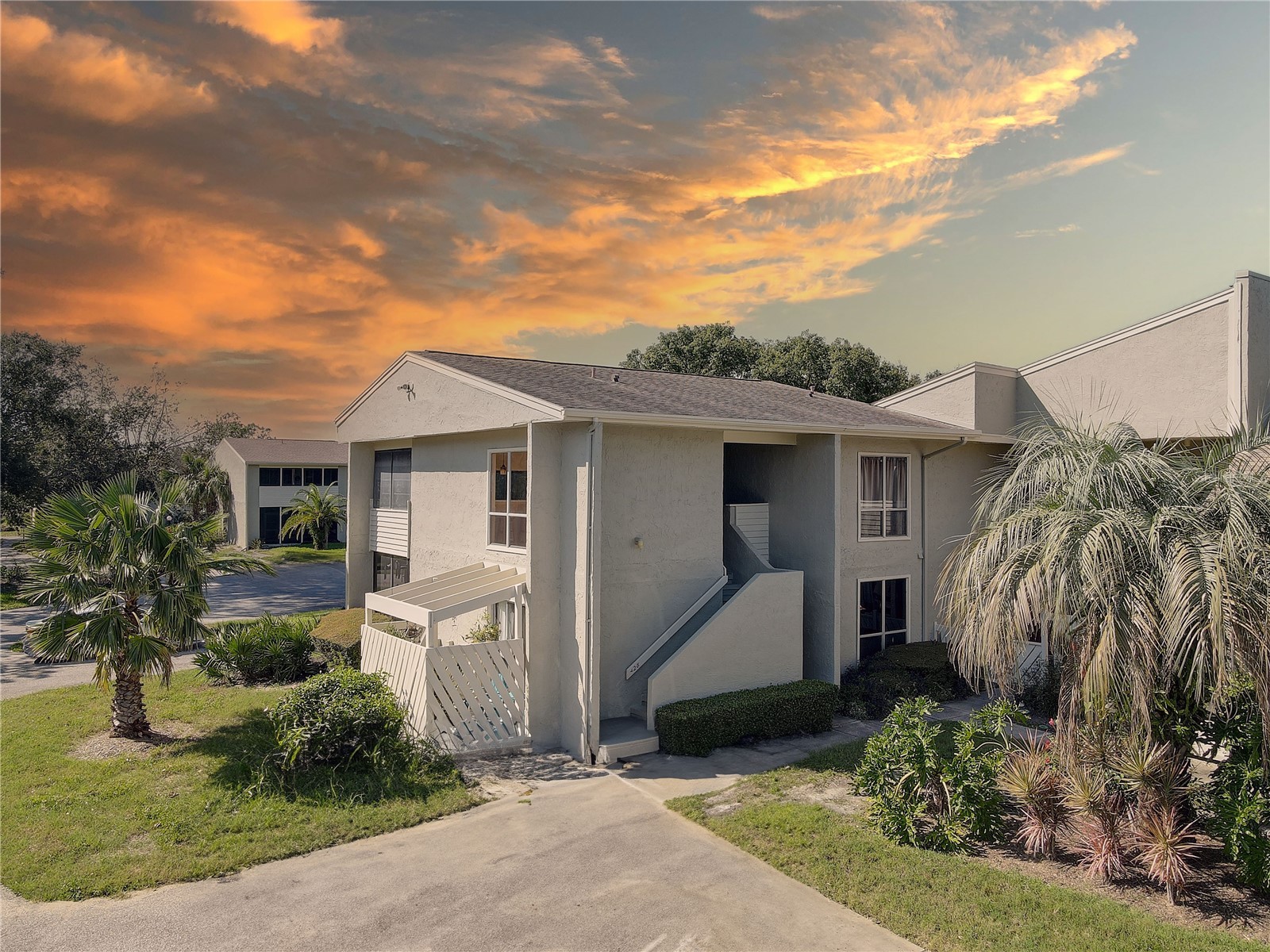 428 Windrush Bay Drive Tarpon Springs FL 34689 TB8470449 image1