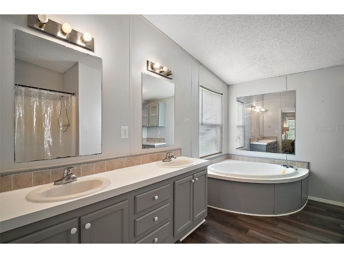 42826 Piney Acres Paisley FL 32767 G5098016 image15