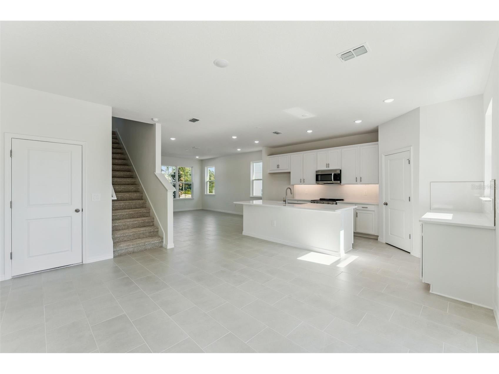 4283 Darby Court Eustis FL 32736 W7884553 image8