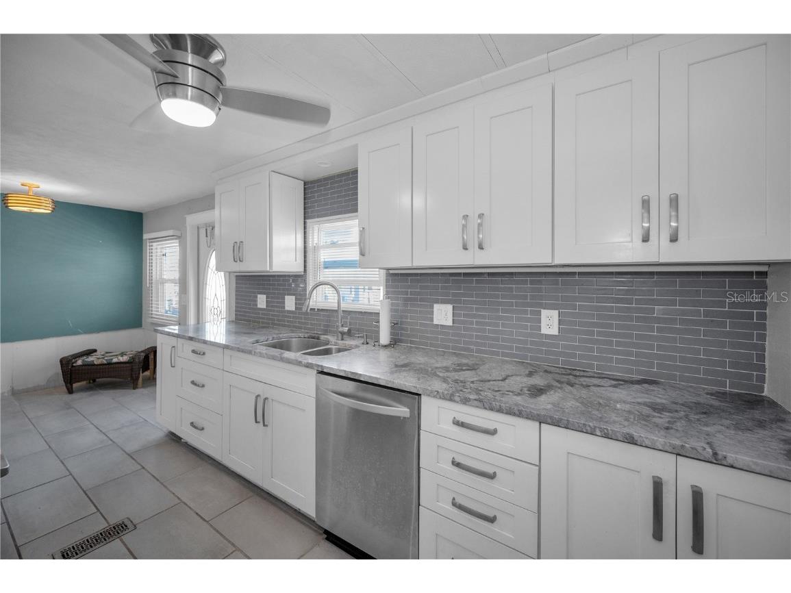 4288 86th Way N #20 Saint Petersburg FL 33709 TB8432822 image12