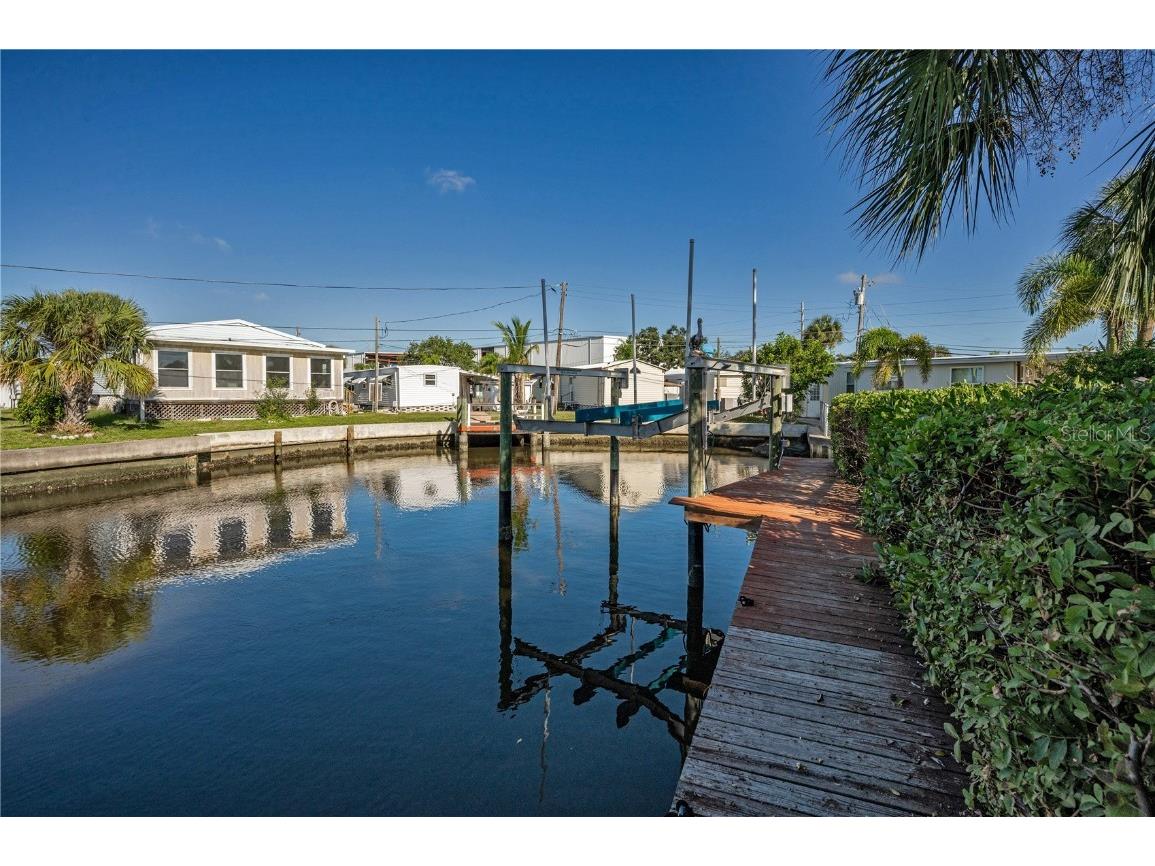 4288 86th Way N #20 Saint Petersburg FL 33709 TB8432822 image36