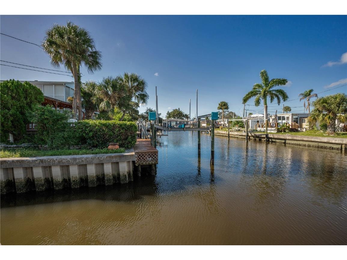 4288 86th Way N #20 Saint Petersburg FL 33709 TB8432822 image42