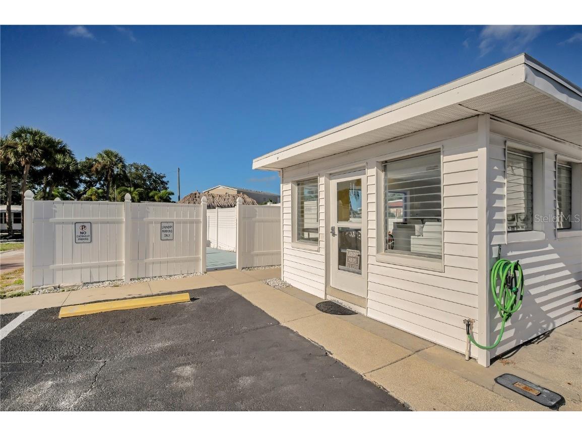 4288 86th Way N #20 Saint Petersburg FL 33709 TB8432822 image52