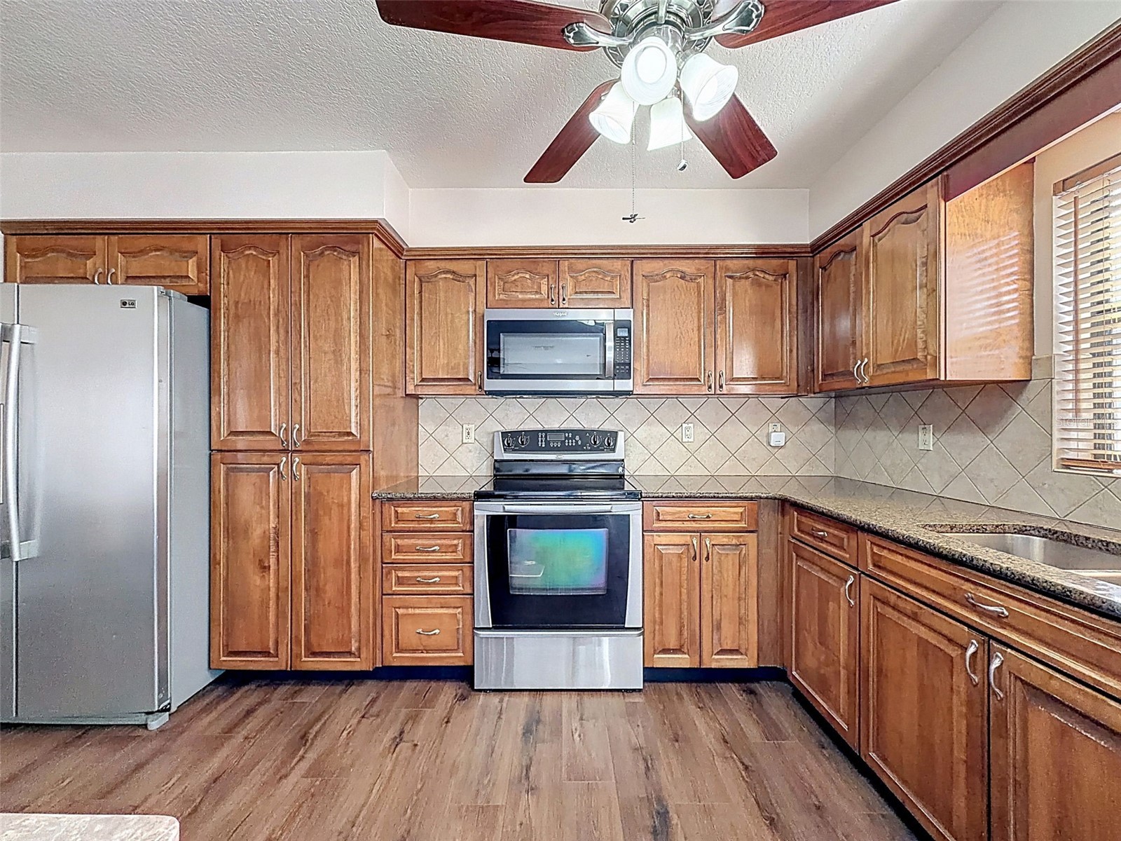 4289 Castle Avenue Spring Hill FL 34609 W7882119 image41