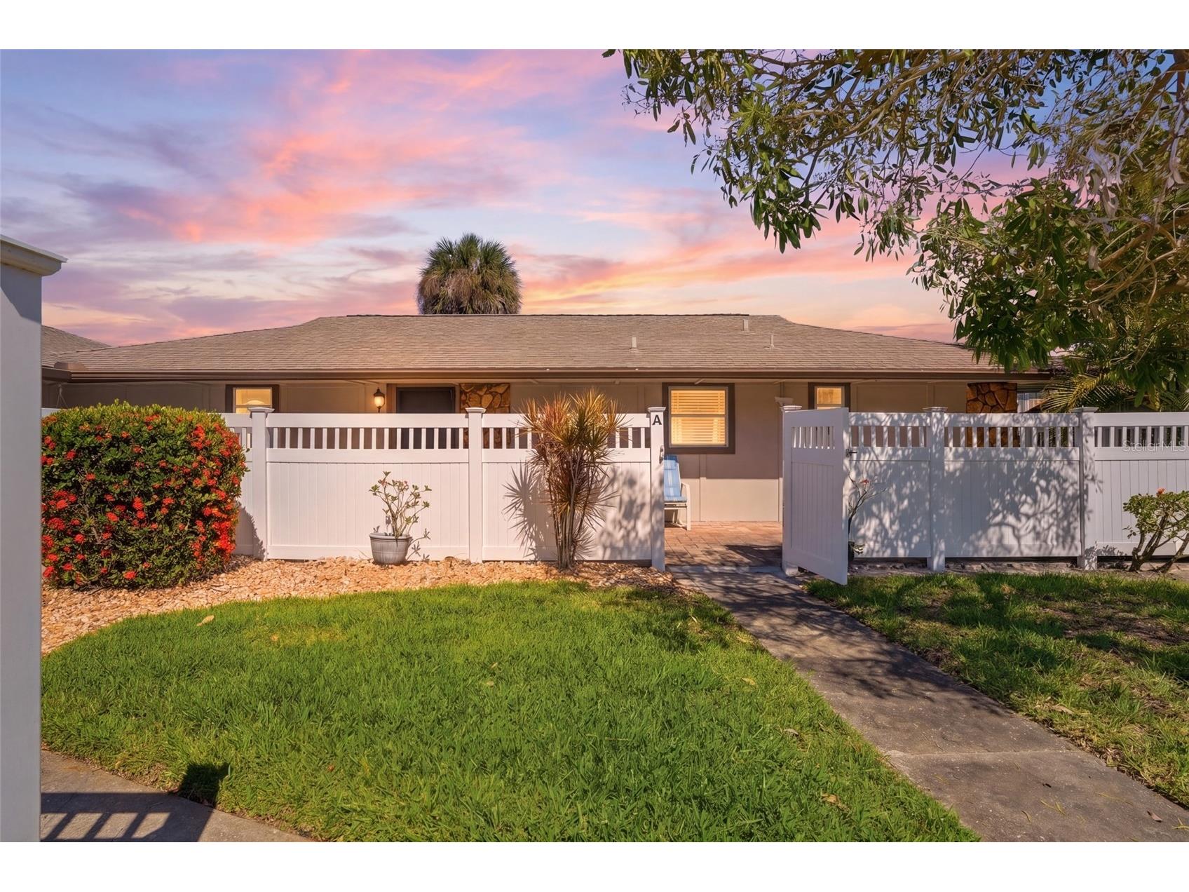 4289 Island Circle #1 Fort Myers FL 33919 C7525125 image1